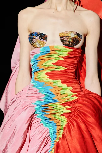 Look 106